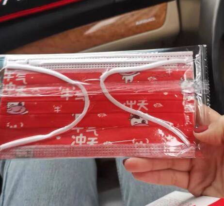 牛年印花口罩走俏 專業人士提醒 無印花或染色的口罩產品最好